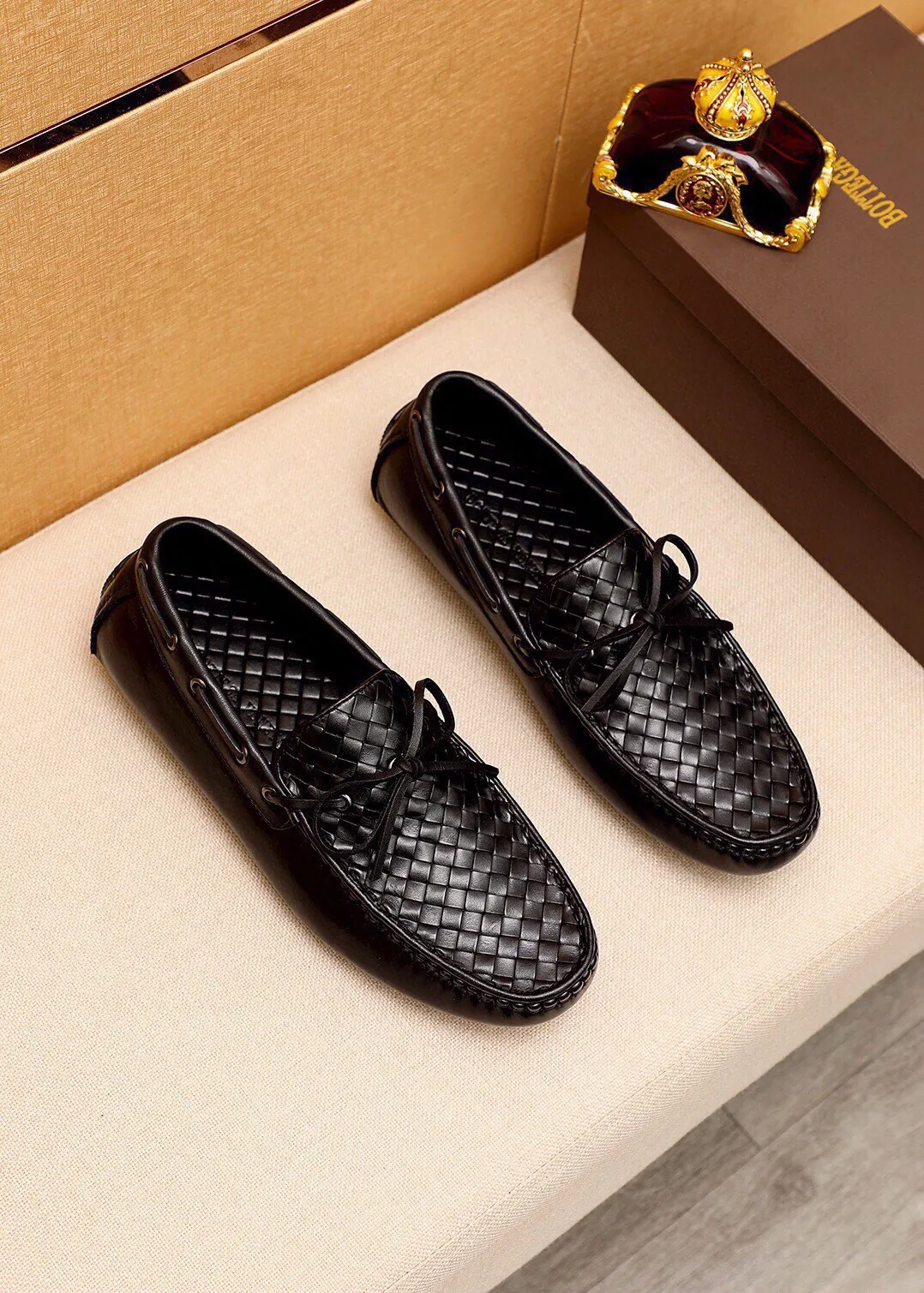 Men's shoes 💰: 420 💐BV men's slip-on shoes® [BOTTEGA VENETA] official website counter new model, one-to-one mold opening ⚠Italian calfskin ➕Hand-woven ➕Cow leather lining. Driving slip-ons, available at counters, sizes 38～44 (45🉑️customized)